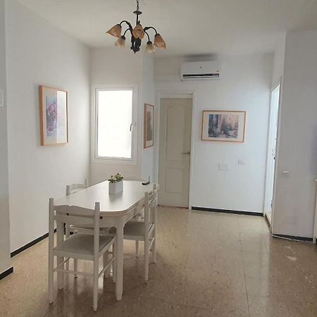 Apartment With Terrace Весиндарио Екстериор снимка